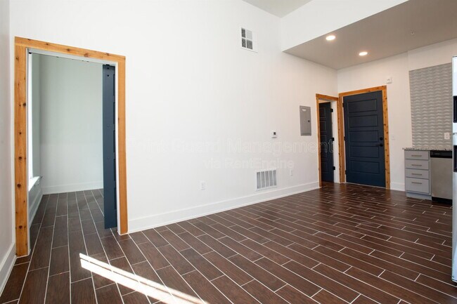 Photo - 300 N Main Unit 210