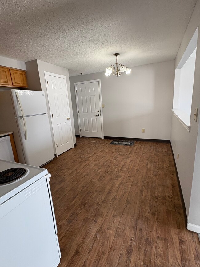 Kitchen - Hickory Hill Estates