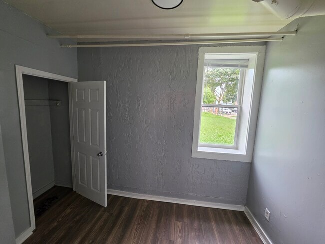 1231 S 12th St Unit 1231 S 12th St (Lower)