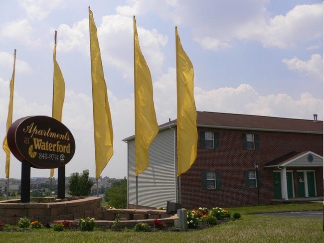 Building Photo - Apartments at Waterford