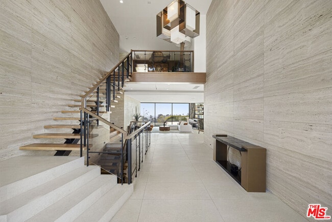 Photo - 1731 Summitridge Dr