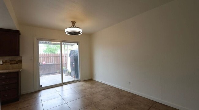 Photo - Pet friendly 2 bedroom townhouse