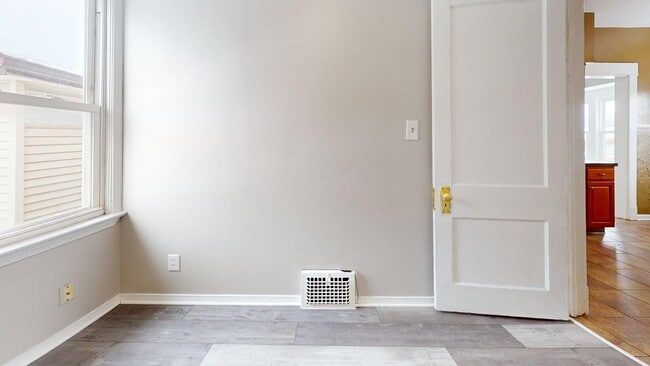 Photo - 3360-3362 W 84th St