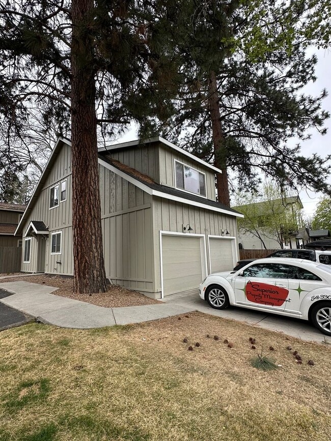 Photo - 25 SW Roosevelt Ave Unit #1