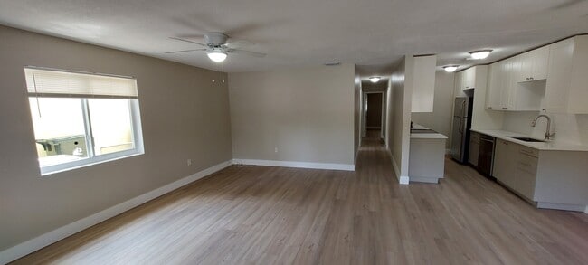 Photo - 904 Mandarin Is