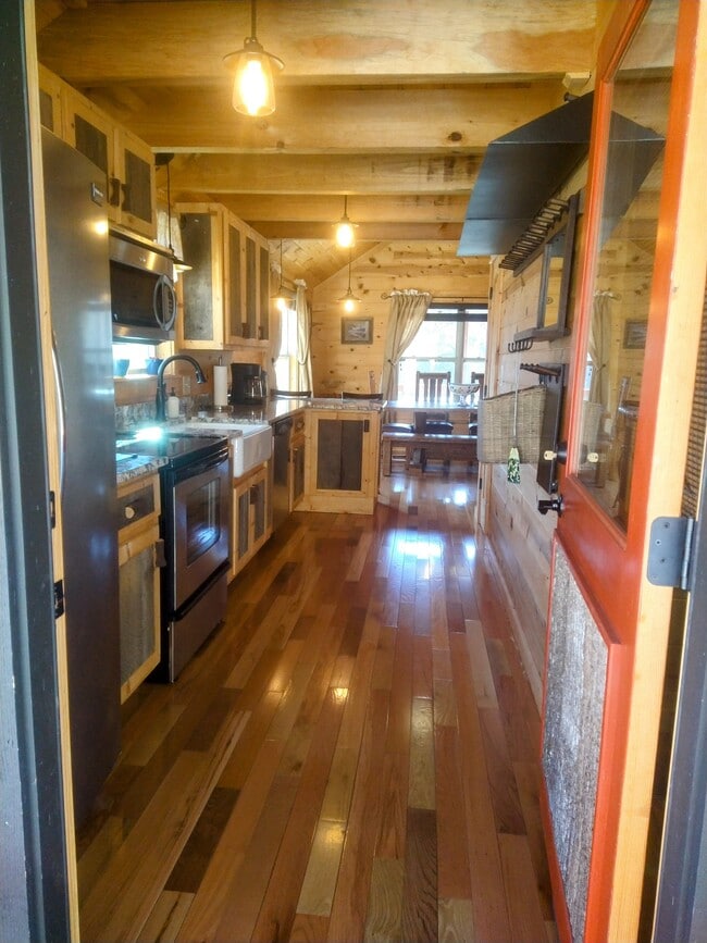 Photo - 1509 Cat Gap Rd