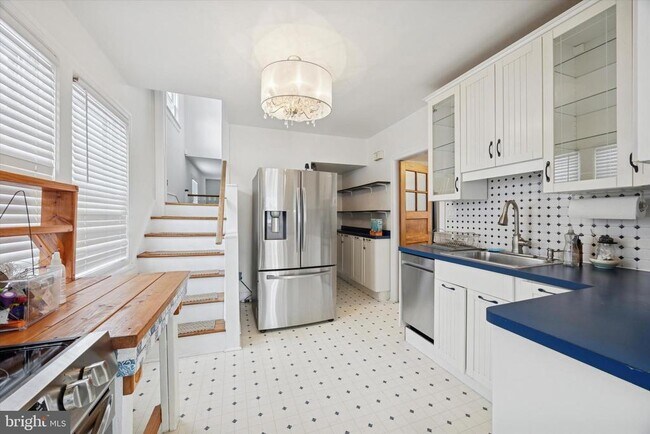 Photo - 74 Drexel Ave