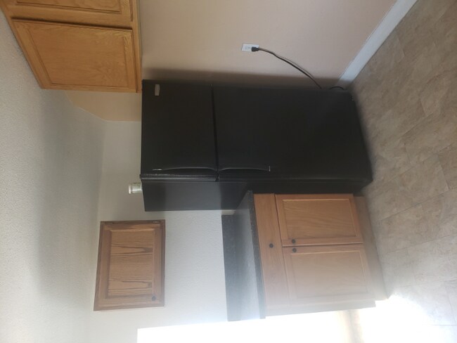 Photo - 324 W 6th St Unidad B