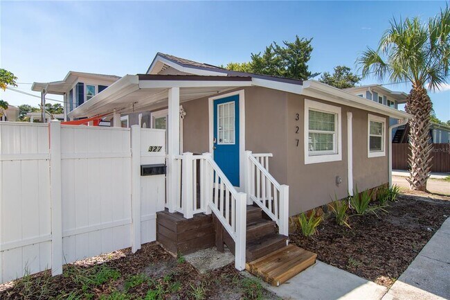 Photo - 327 25th St S