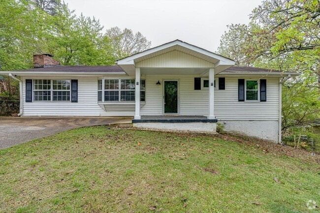 Building Photo - Newly renovated 3/ 2 Home for Rent!