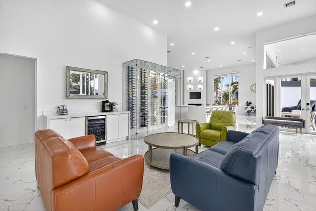 Building Photo - 2673 NW 64th Blvd