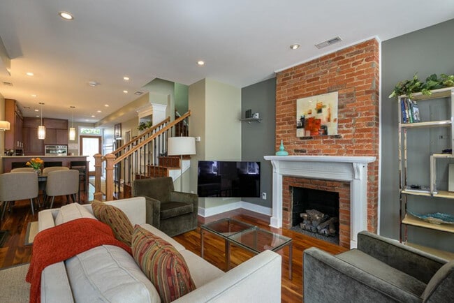 Photo - 401 Constitution Ave NE Unidad SI ID1587658P