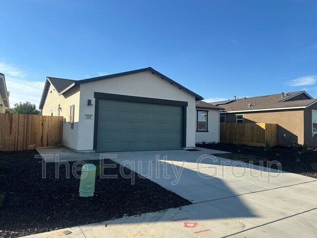 Photo - 2231 N Julieann St