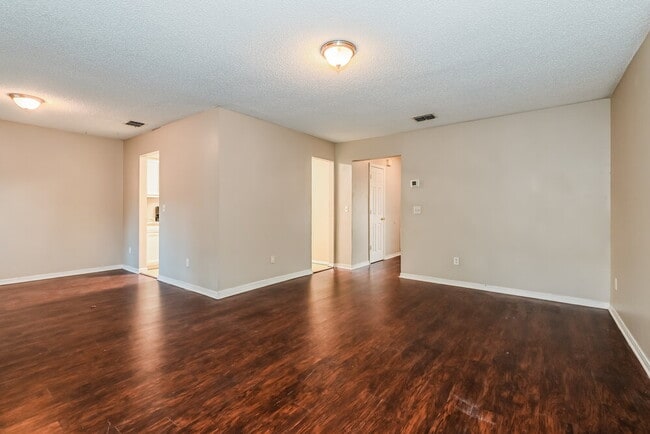 Photo - 11702 Tanager Dr