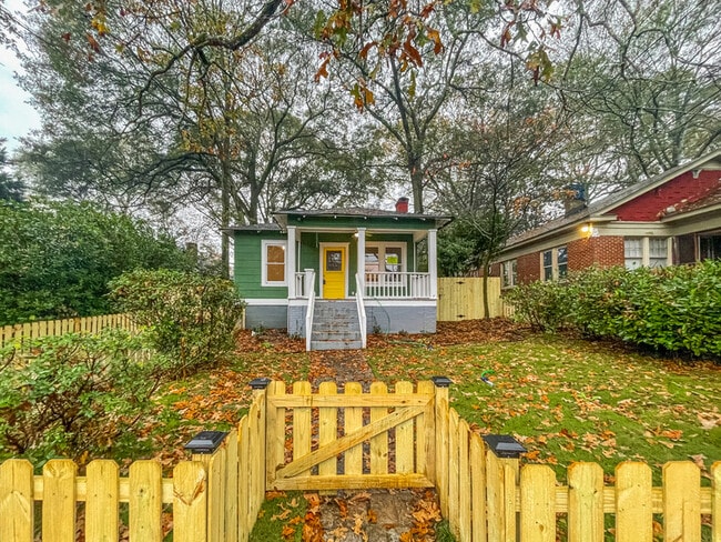 Photo - 1401 McPherson Ave SE