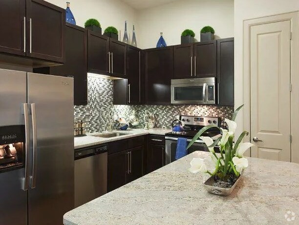 Building Photo - 800 E 15th St Unit 22048 Rental