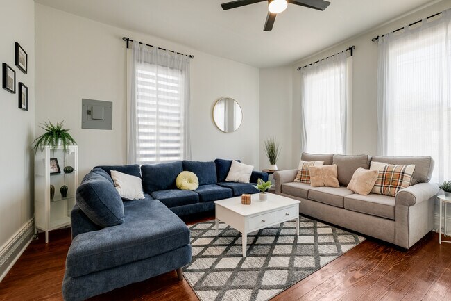 Photo - 732 Lamar St