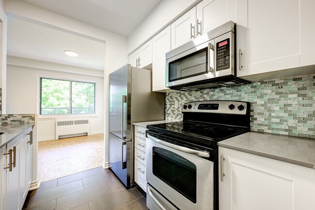 Photo - 4555 Av. Bonavista Unit 406