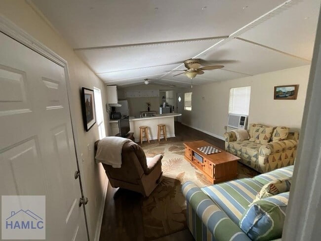 Photo - 106 Faye Dr