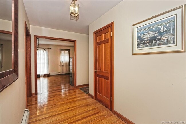 Photo - 200 Old Tavern Rd