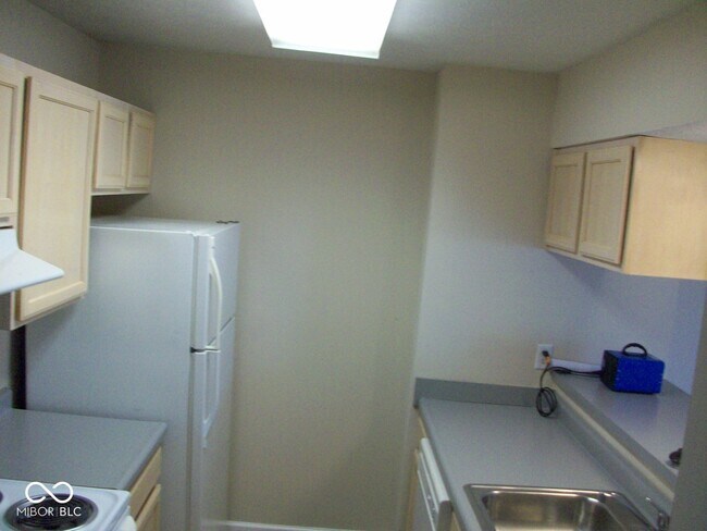Photo - 8436 Hague Rd