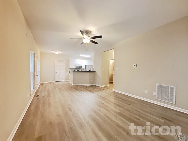 Photo - 6902 Fenwick Dr