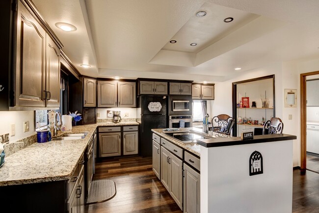 Photo - 3 Bedroom 2.5 bathroom spacious home with views of marina and downtown Oak Harbor