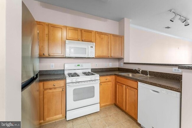 Photo - 12000 Market St Unit 210