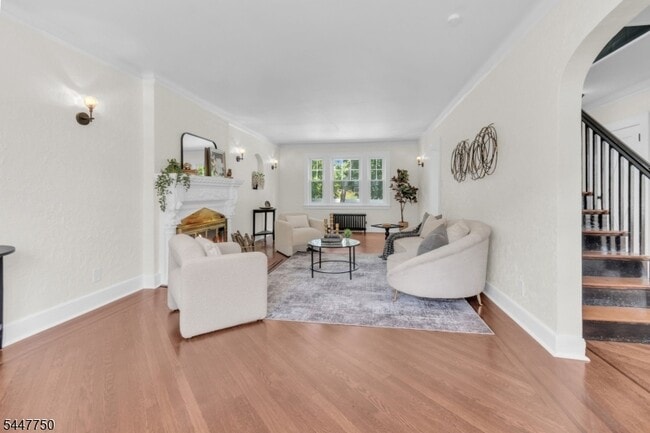 Photo - 153 Clairmont Terrace