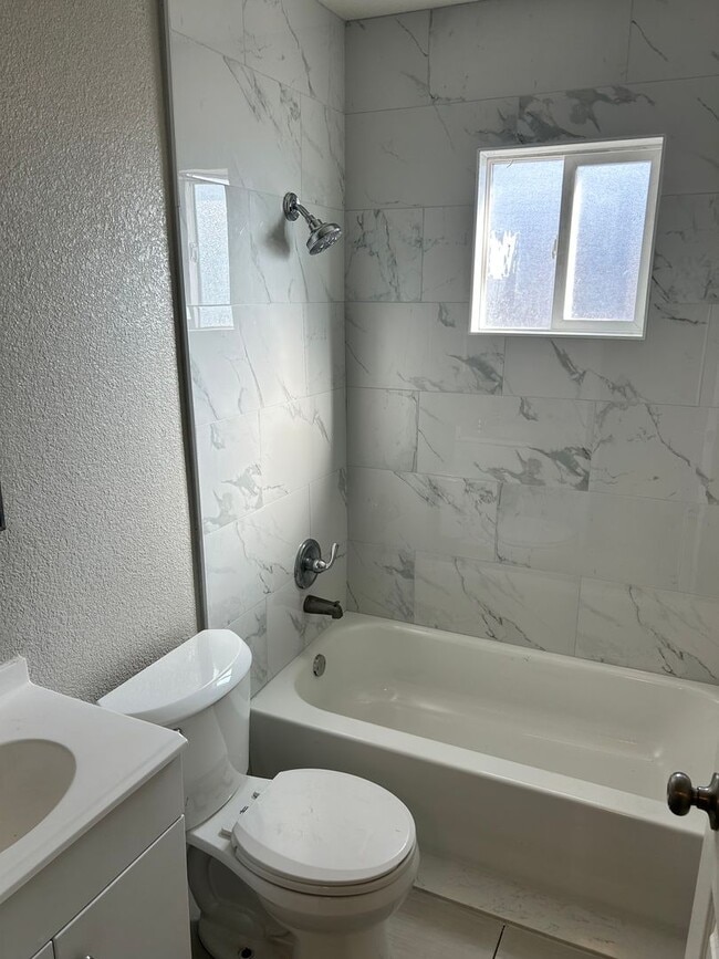 Photo - 2 Bedroom/1 Bath Home Stockton Ca