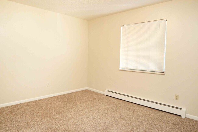 Photo - 2024 W Plum St