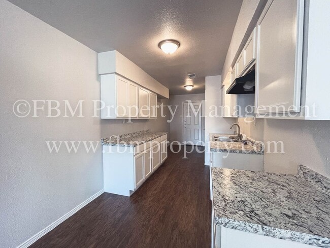 Photo - 1603 S Hall St Unidad B