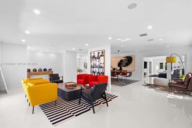 Photo - 5055 N Bay Rd