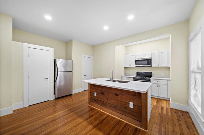 Photo - 811 Sul Ross St Apartment Unit 2