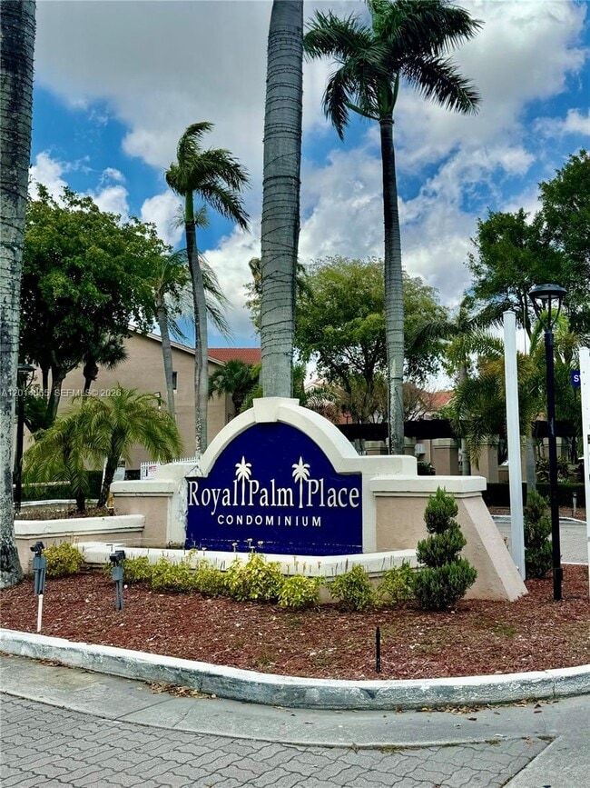 Building Photo - 10450 SW 157th Ct Unit 208