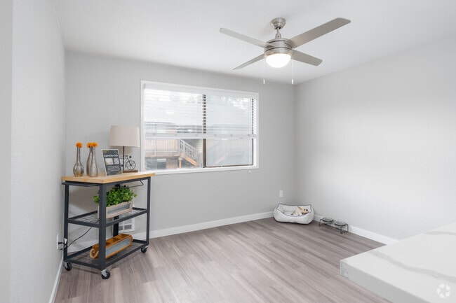 2BD, 2BA - Model Unit
