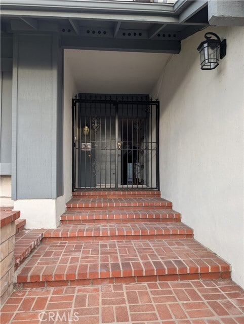 Photo - 926 W Alfred Pl