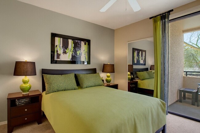 Photo - Aspire Pinnacle Peak