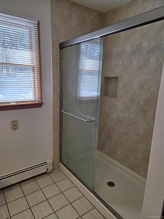 Photo - 6 Honey Ln W