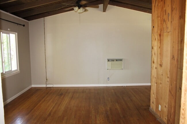 Photo - Charming 3 Bed 2 Bath House for lease.