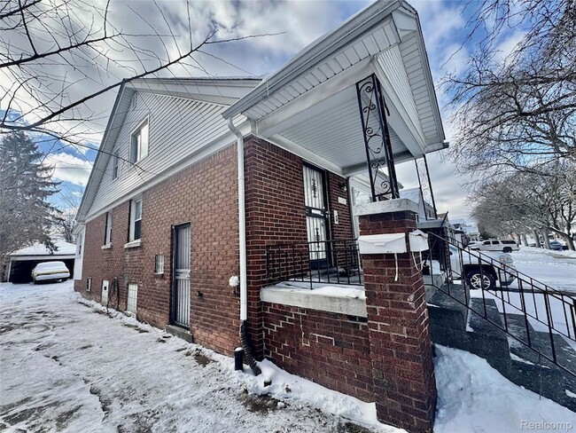 Building Photo - 15030 Rossini Dr Unit 2 - Upper