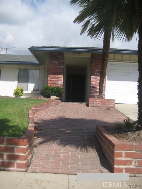 1293 Brenda Ct