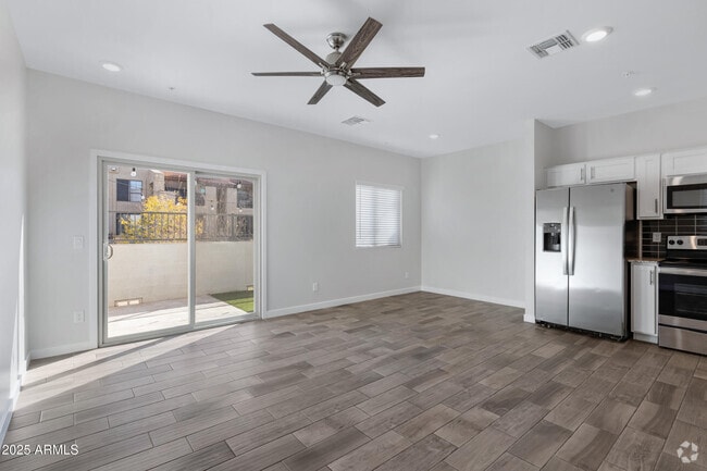 Building Photo - 8279 N 22nd Dr Rental