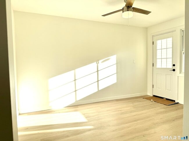 Photo - 275 Dayton Rd