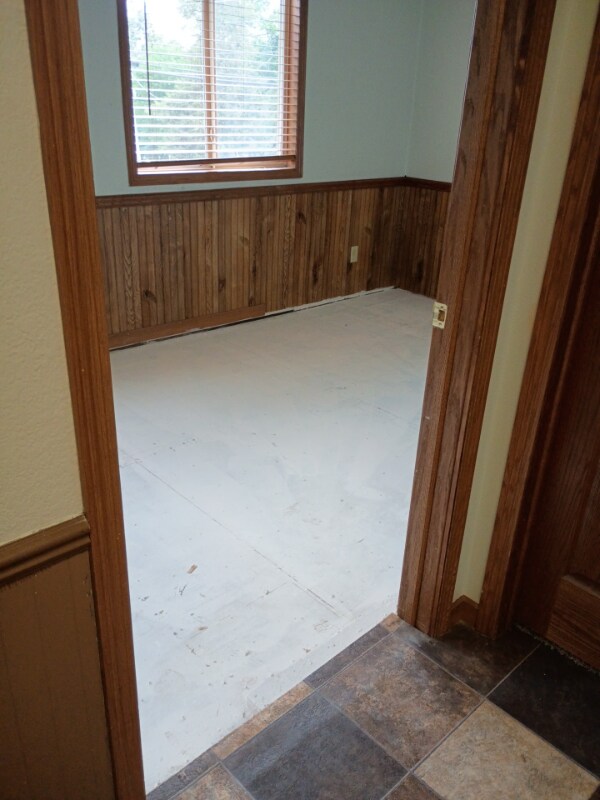 Photo - 615 S Chestnut St Unidad Upstairs s