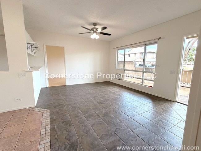 Building Photo - 91-525-525 Puamaeole St