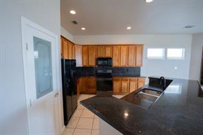 Photo - Lakeside Village Living