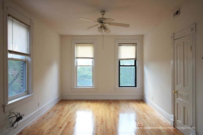 Photo - 2315 N Southport Ave Condo Unit 3F