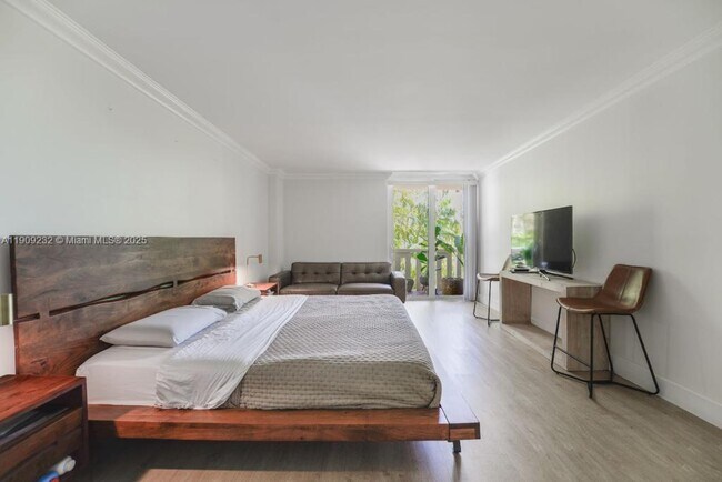 Photo - 1121 Crandon Blvd Unit D206