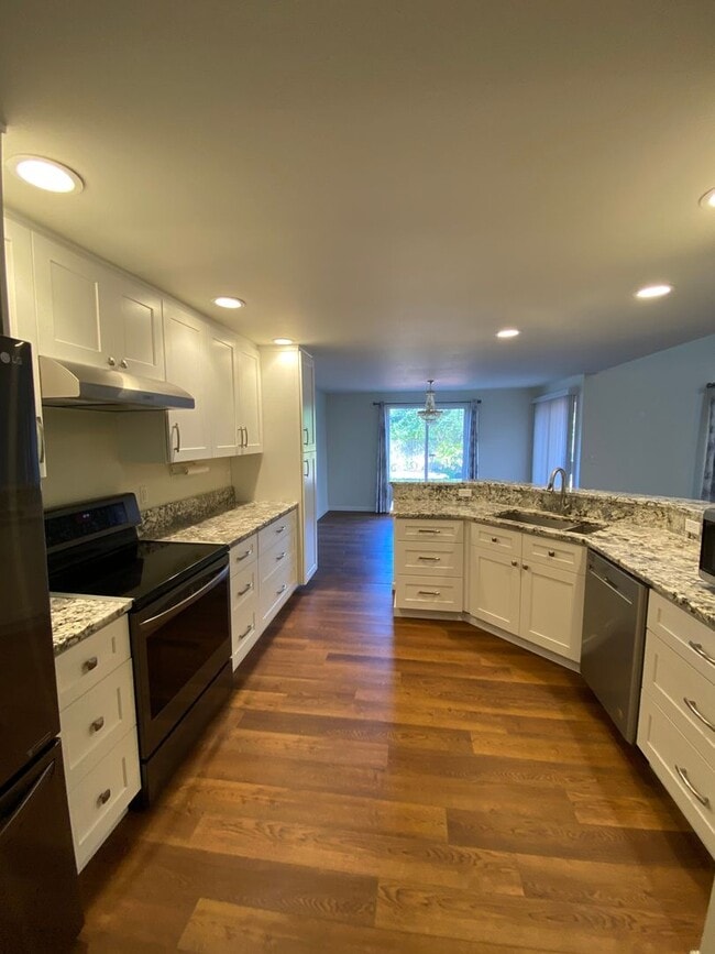 Photo - Clean 3 bed well-maintained home for rent